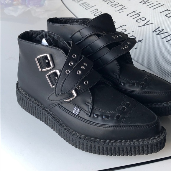 T.U.K Black Creeper Shoes with 3 buckle newer conditions unisex men’s 6/8womens - Picture 10 of 13